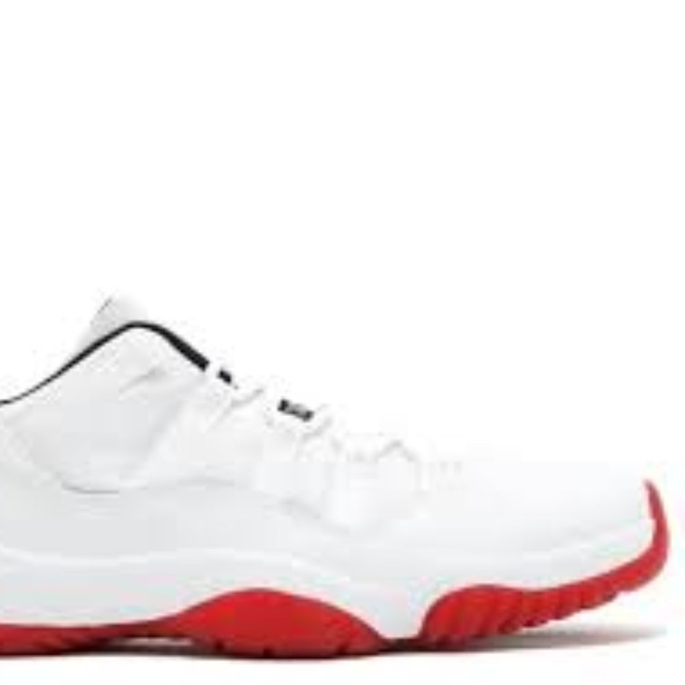 Jordan 11 Retro Low White Red (2012)